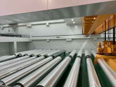 薄膜僅厚2微米，悄悄走進(jìn)千萬家——電子專用材料的創(chuàng)新研發(fā)與高質(zhì)量發(fā)展之路